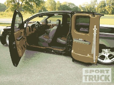 0901st_05_z+2004_nissan_titan+interior.jpg